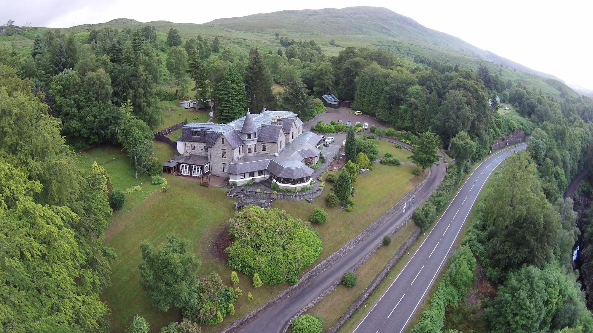 Glenspean Lodge Hotel รอยบริดจ์ ภายนอก รูปภาพ